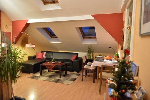 Шопрон Венгрия промокод на номер в отеле booking.com