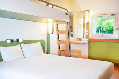 SAINT-GENIS-LAVAL Frankreich Zimmer Promo Code Booking.com