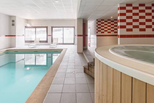 Брид-ле-Бен Франция промокод на номер в отеле booking.com