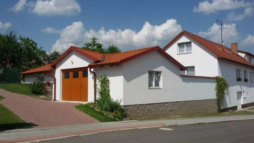 Irovnice Чехия промокод на номер в отеле booking.com
