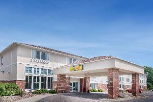 Menomonie (WI) United States Hotel Room Agoda.com