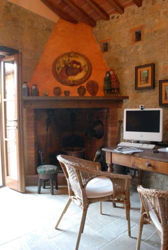 Borgo San Gusmè Италия промокод на номер в отеле booking.com