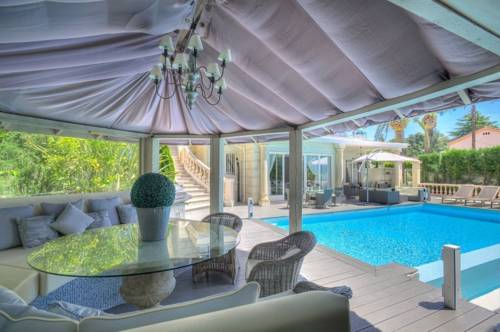 Antibes Frankreich Zimmer Promo Code Booking.com