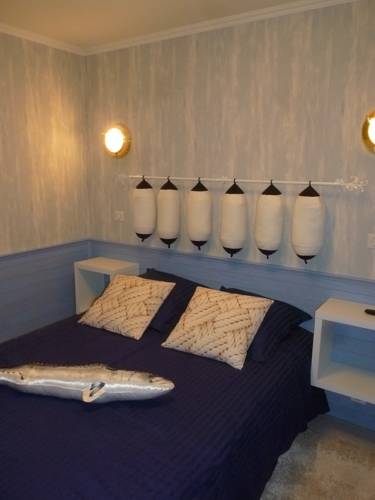 Saint-Arnoult-en-Yvelines Франция промокод на номер в отеле booking.com