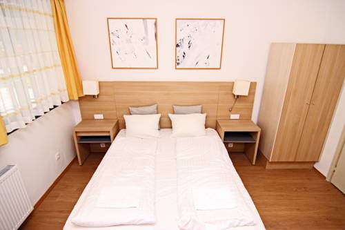 Budapest Hungary Hotel Room Booking.com