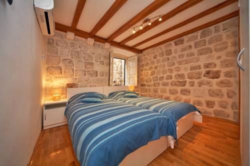 Croatia Room