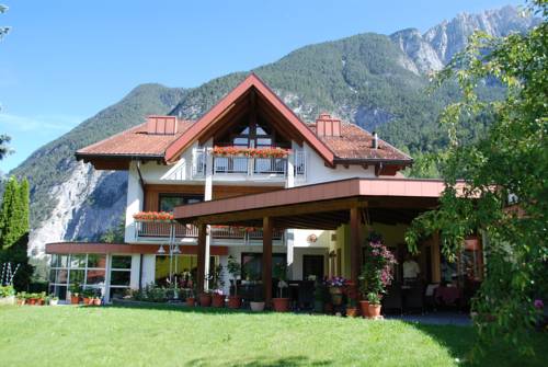 Nassereith Австрия промокод на номер в отеле booking.com